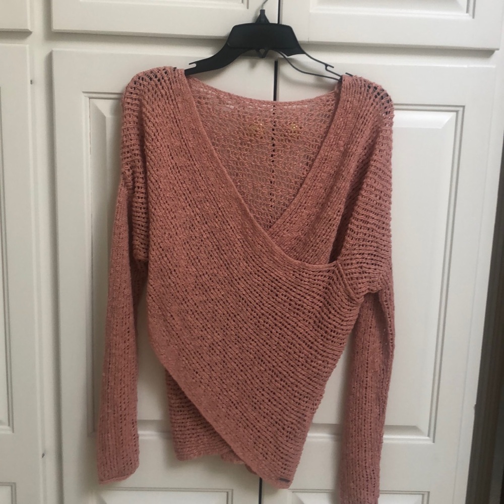 Billabong pink sweater